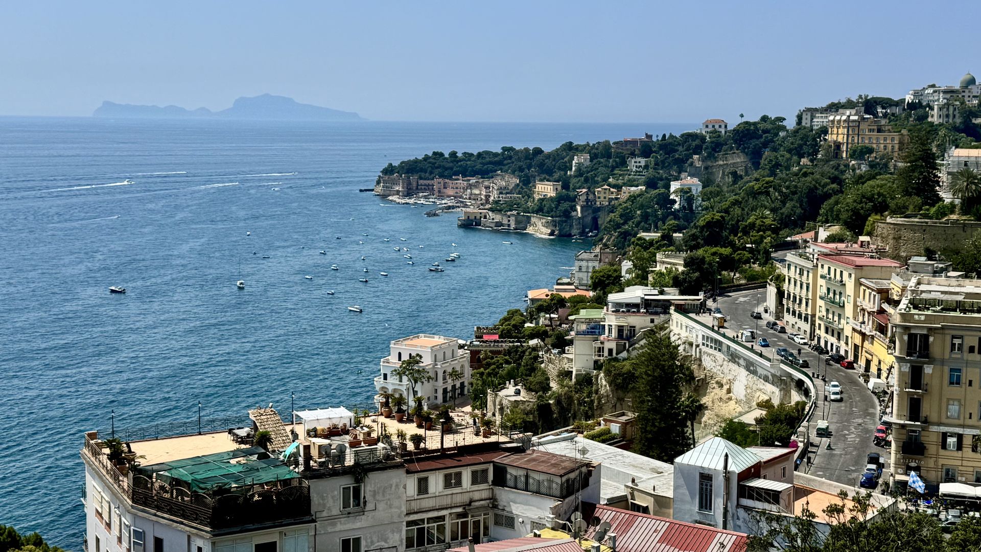 Küste von Neapel mit Blick auf Capri